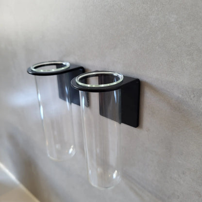 Zahnbürstenhalter aus Metall & Glas